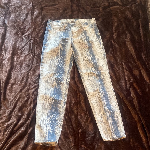 Boston Proper snake print pants.  Size 10. Back pockets - Picture 2 of 4